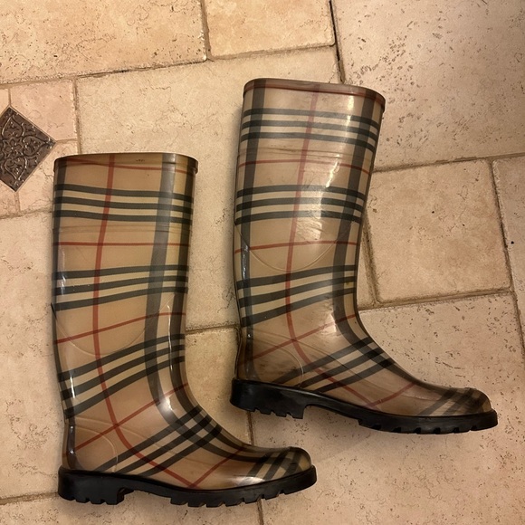 Burberry Plaid Nova Check Rain Boots size 36 - Picture 1 of 5